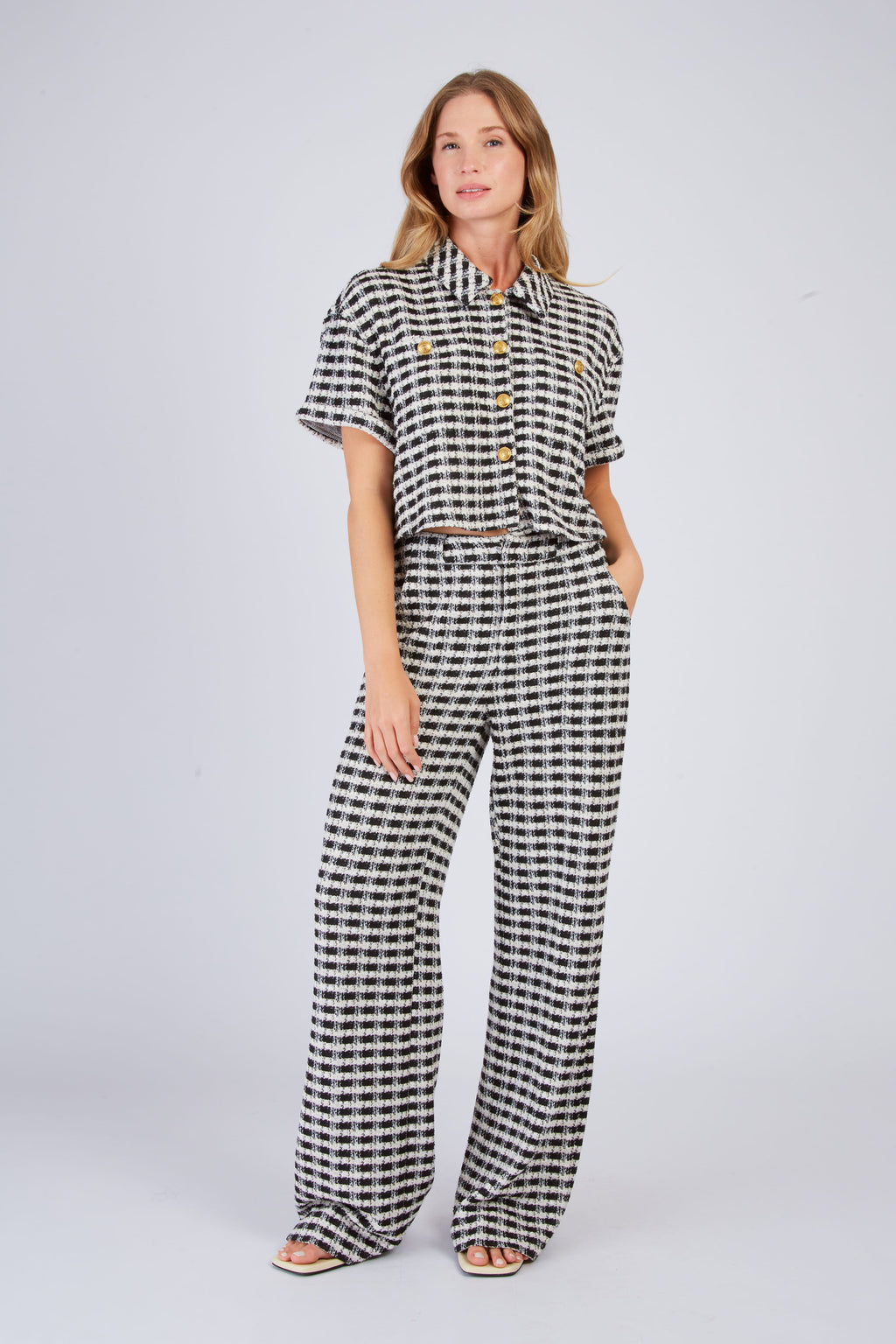 Women's black and white tweed cropped button-up blouse